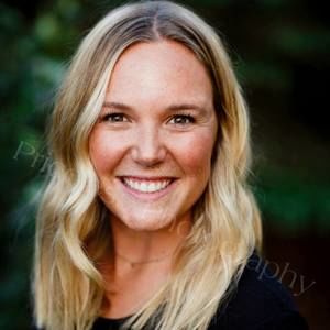 Meet your Posher, Carlee